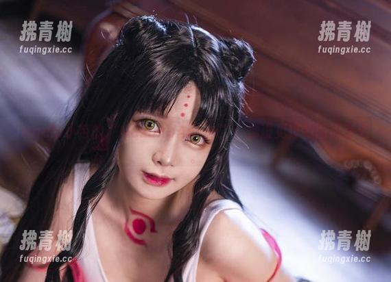Hachi小芭的“NezukoApron”：你没见过的图库奇遇。