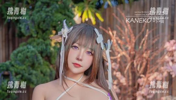 KANEKO咔喵独家原图：日常造访，原来她也是个“喵控”！