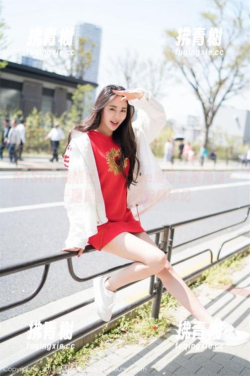 MiStar魅妍社-Nicole妮可 MiStar魅妍社 - Nicole妮可在家角落——图库里的精选安静印记