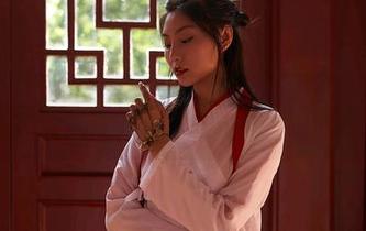 MiiTao蜜桃社 – 佩琦Pinky在线，作品暗藏玄机，你需要一颗勇敢的心来开启这些“秘密”！