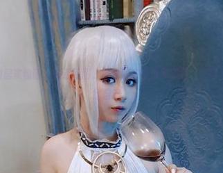 PAKI草莓酱的居家物语，高清原图。视觉的东西说不清楚，宁可不说，留点悬念给自己。