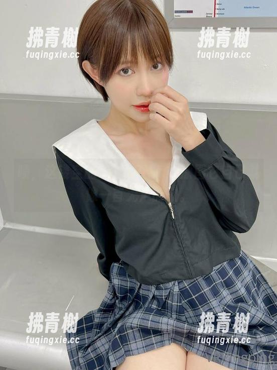 啧，这镂空的PingPing，原图它自己就像一首无声的歌。