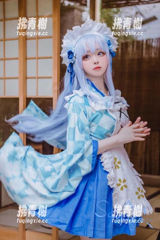私房里，那双让人走神的长腿——Sayako＿今年4岁的独特视角。