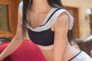 TouTiao头条女神 – 福利界的奇迹：娜依灵儿职业装图包直击你的审美点