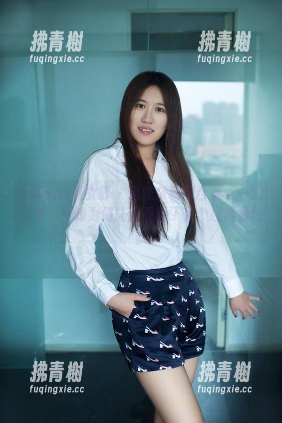 TuiGirl推女郎 - 赵惟依制服合集——这一身，不知为何让我想起了某个经典角色。