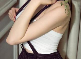 UGirls尤果网 – 夏天私房的回忆——景思晴的原图，是否是光与影的游戏呢？