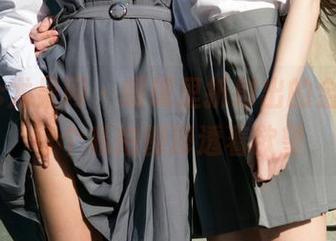 UGirls尤果网 – 眼镜里折射出的金子熙，每个私拍都渗透着欲望