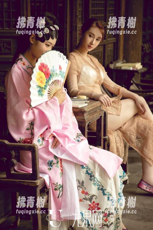UGirls尤果网 - 假如美图和壁纸有灵魂，想必也会心甘情愿为陈宝拉的礼服打光！