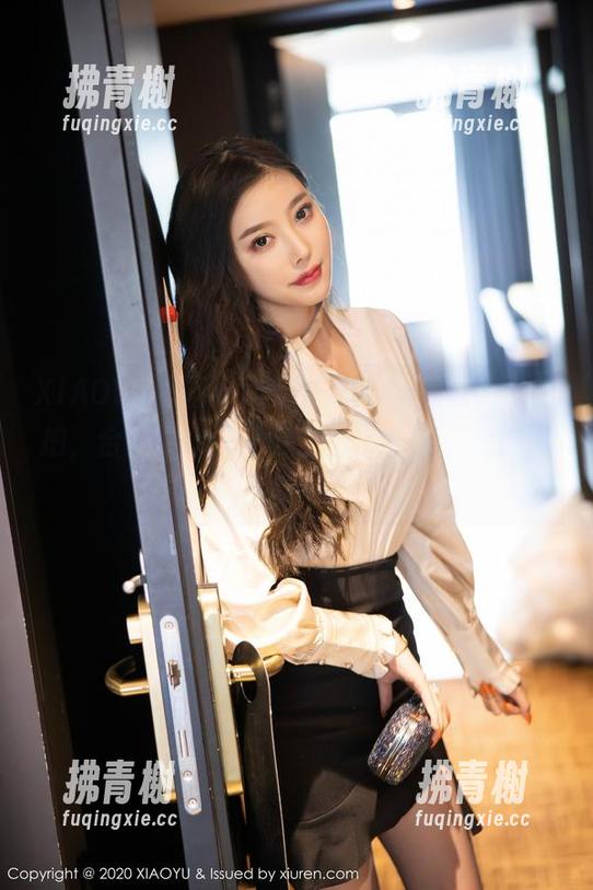 XIAOYU语画界 - 芝芝booty的咖啡厅外拍，合集就像那杯漫长的下午茶，悠闲得不行啊！