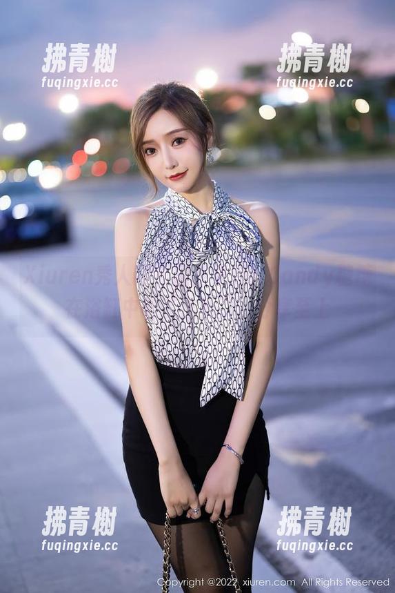 Xiuren秀人网 - 图库更新！Candy糖糖在浴缸中的“洗礼”，分享至上