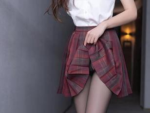 Xiuren秀人网 – 免费获取MOON嘉依的水手服照片，真是让人心痒痒！