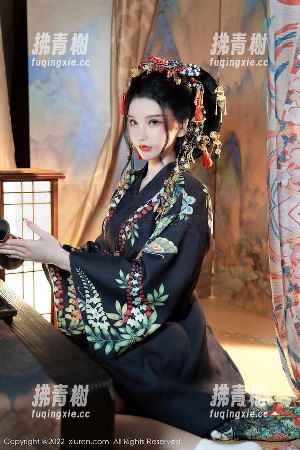 Xiuren秀人网 - 无聊日子里，翻翻Mieko林美惠子的户外写真，资源恰好，恰到好处。