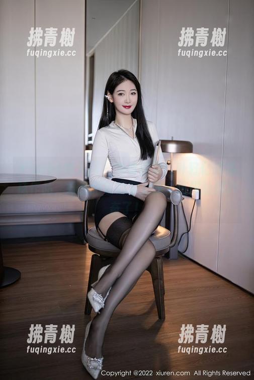 Xiuren秀人网 - 免费获取！叶籽亿的棉袜作品，好想把它们穿上去，连脚趾都兴奋了！