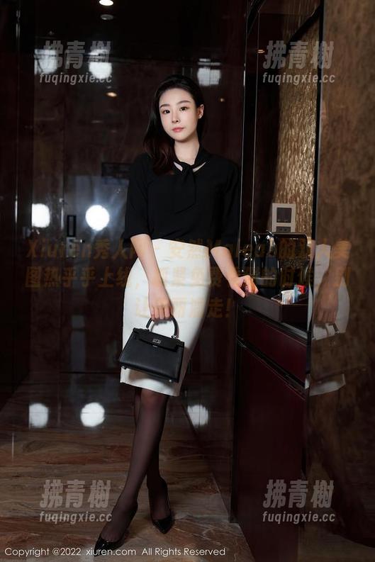 Xiuren秀人网 - 安然Maleah的双人美图热乎乎上线，抓紧免费看到的时候，别让美丽溜走！