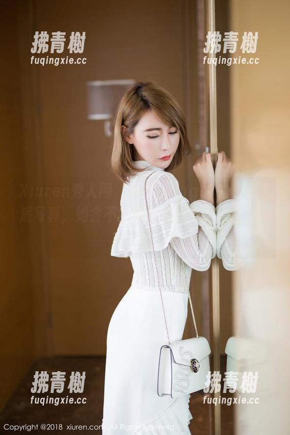 Xiuren秀人网-杨晨晨sugar Xiuren秀人网 - 杨晨晨sugar的秘书气质写真,她会不会把你的心也搅拌得很‘有条理’?