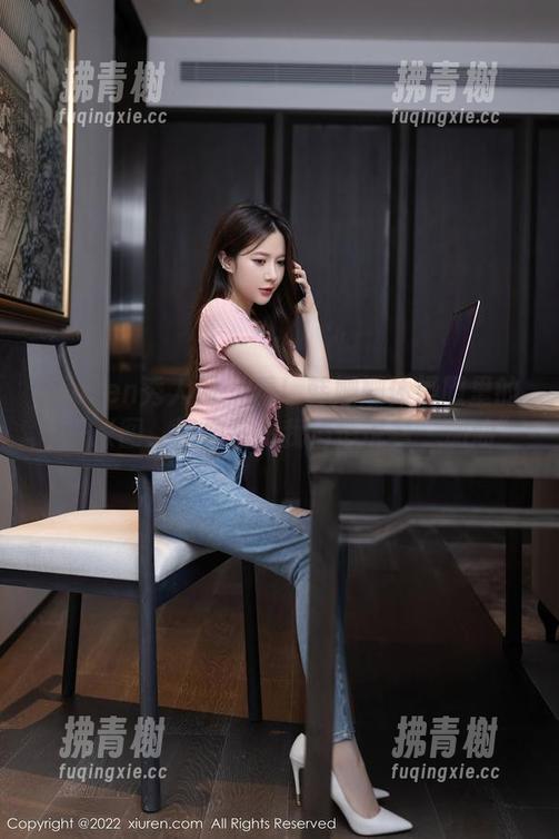 Xiuren秀人网 - 看！韩姗姗体操服里的每一张图，好像在跟我悄悄说着“加油”