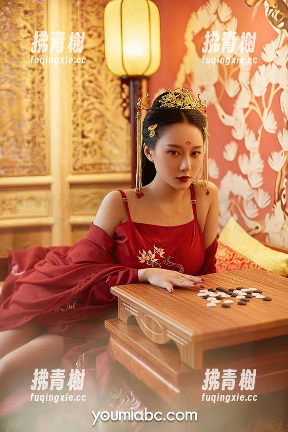 YouMi尤蜜荟 - 抖娘利世的“清纯”图册–这气质和姿态，偏偏又是那样淡然。