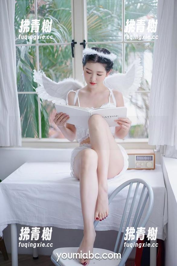 YouMi尤蜜荟-费若拉 YouMi尤蜜荟 - 只是无聊的假日,仍需费若拉的图库分享来喧哗