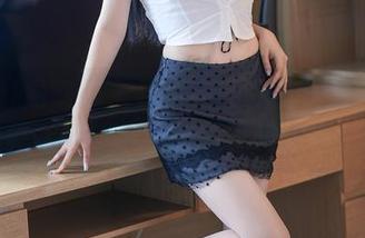 YouMi尤蜜荟 – 别试图反抗！这套图中的黄歆苑归你所有的可爱属性！