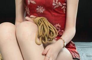丽柜 – 钟晴的居家无圣光写真，意外的真实！他们居然敢这么拍