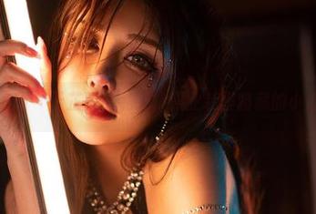 微密圈 – 于芷晴的私拍，职业装里暗藏的小心思