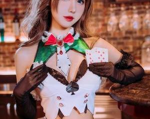 仙女月的套图一出，才发现透明感不止是衣服的问题呀。
