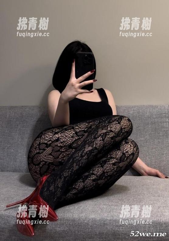 微密圈 - 保守的二舅妈的写真盛筵：舅妈桌上永远都有新花样