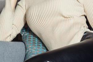 克拉女神 – 高子琁的美脚写真就像无圣光的魔法，让人一不小心就陷进去！