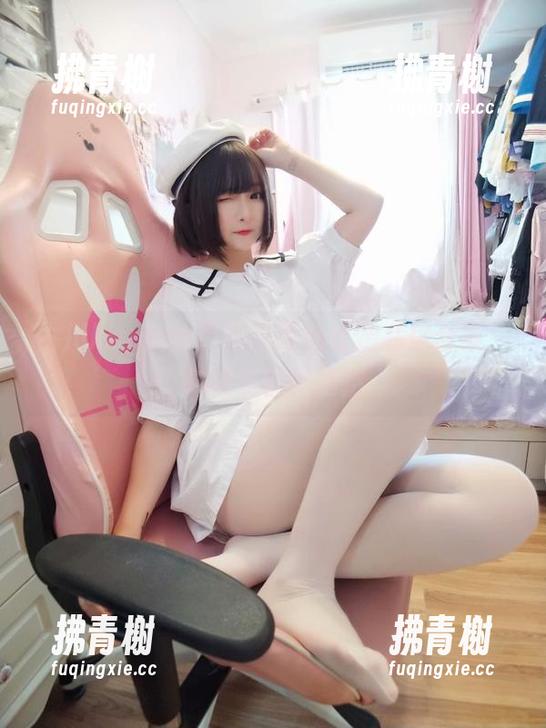 古川kagura热裤的肉色丝腿私房合集，对抗无聊的绝招