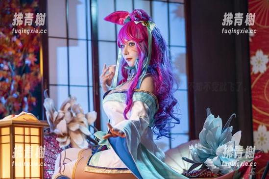 在咔喵KANEKO的魅魔资源中在线徘徊，时间不知不觉就飞了。