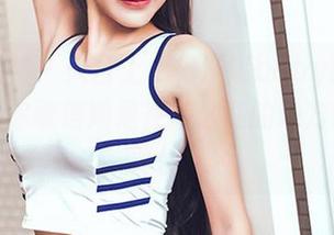 头条女神 – 天台上，杨漫妮baby的全套原图，你敢信她是在那么高的地方吗？腿真长！