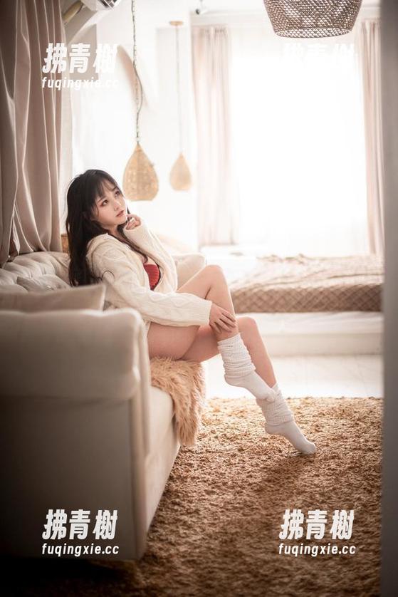 奇行家狗崽 奇行家狗崽慈善筹款泳衣系列,下载不如不下载,尴尬吗?
