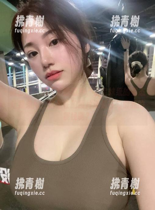 奶宝妹纸 微密圈 - 死库水的福利,奶宝妹纸的姿态让我想问:这是在拍照片还是在勾引我的视线啊?