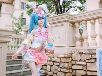 人生中的小兔子——妖君白研的初音未来写真集原图让你目不暇接