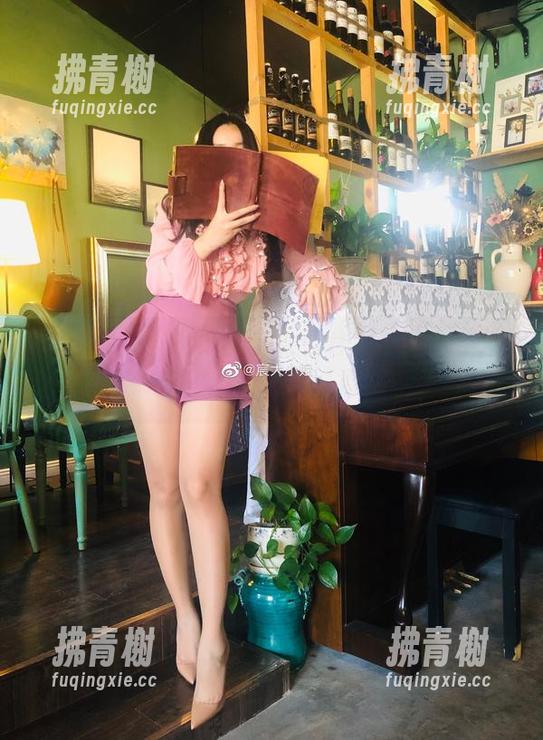 宸大小姐 微密圈 - 宸大小姐的女仆作品:当她穿上围裙,我的心就被她“收买”啦!