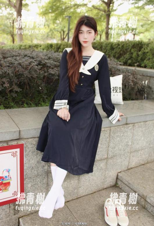 小众视觉-珂老师 小众视觉 - 校服与珂老师,怎么能少了这本免费的图册呢?