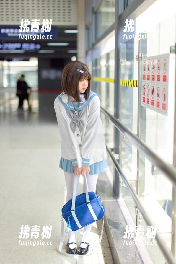 少女秩序-小葵 少女秩序 - 小葵的海边私拍,浪花似乎都对她点头致意。