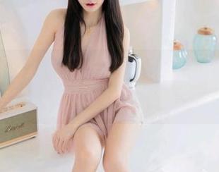 尤蜜荟 – 黄歆苑的灰丝图包，竟然让我想到了端午的粽子……