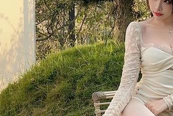 微密圈 – 听姐姐拉琴，徐莉芝的定制写真宛如梦中情景。