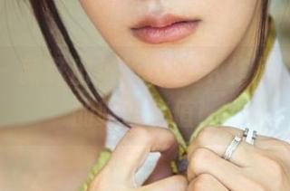 推女郎 – 新鲜出炉的易阳JK作品，请为我的眼睛充值！