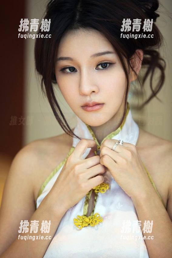 推女郎 - 新鲜出炉的易阳JK作品，请为我的眼睛充值！