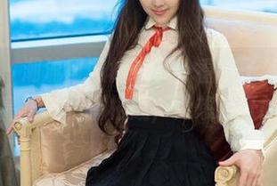 推女郎 – 潮流风向标来了，看沙子如何在沙滩里与高跟鞋相辅相成，异想天开的美图！