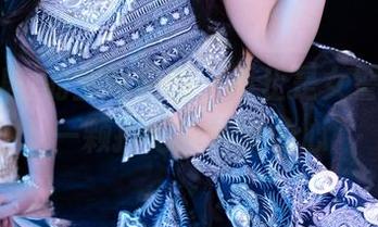 星黛鹿鹿i的全套原图：不止是女警，还有一颗拒绝被拘束的心