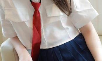 模范学院 – 难以抗拒的视线，方子萱的长腿，这图像在这里荡漾，吸引我的目光。