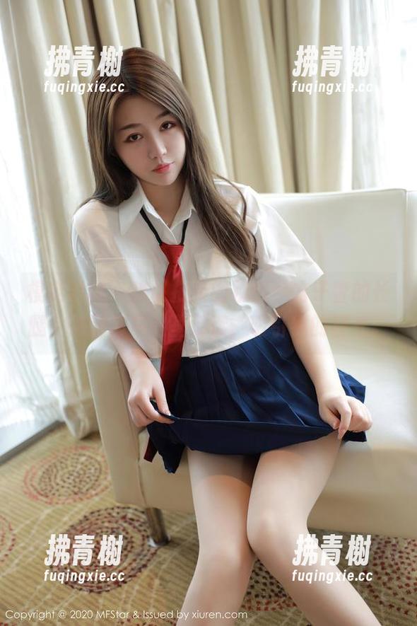 模范学院 - 难以抗拒的视线，方子萱的长腿，这图像在这里荡漾，吸引我的目光。