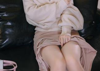 最近看樱井小莜的“肉丝”分享，有种想去随便搭配的冲动。