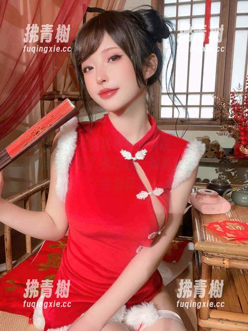 每张清水由乃的写真都在诉说：豹纹比基尼来自热带吗？我在想，如果变身成动物会怎样。