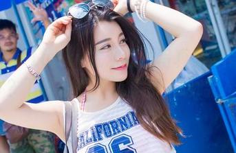 爱蜜社 – Lucky沈欢欣的写真集里有秘密？下载数据不玩真拼，哈哈。