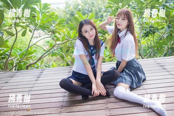 爱蜜社-小狐狸Sica 爱蜜社 - 怎么小狐狸Sica穿上这身制服就有种不一样的氛围,快求原图!