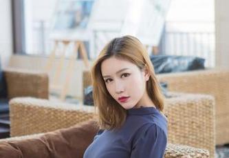 爱蜜社 – 张思允新品！高清裸足图集，奇妙的脚印旅行